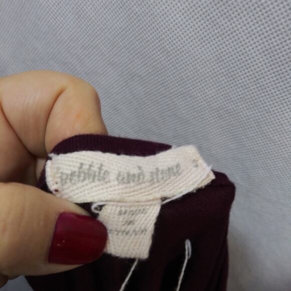 Pebble & Stone Wine Holiday Mixed Media Top Asymmetrical Velvet Trim Size Small - Picture 9 of 9